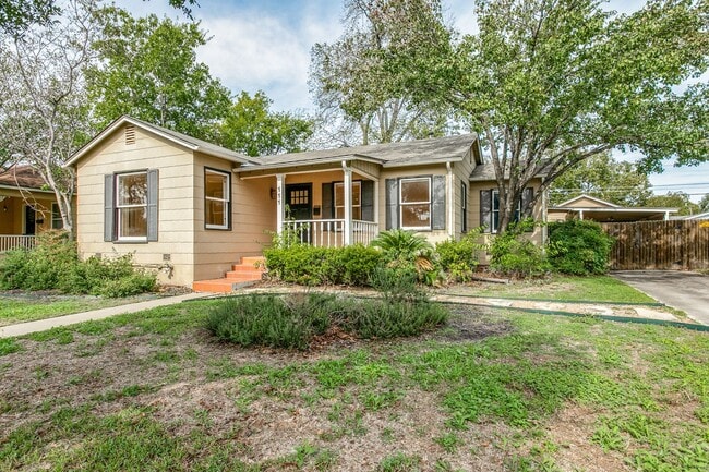 Building Photo - 3-BEDROOM COTTAGE IN TERRELL HEIGHTS