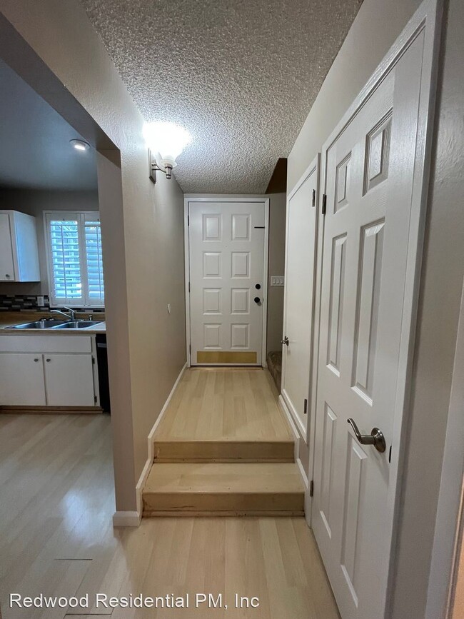 Building Photo - 2 br, 1.5 bath House - 6808 Avenida Cala