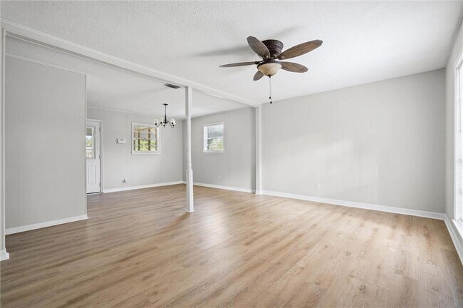 Foto del edificio - 4516 Champlain Ave