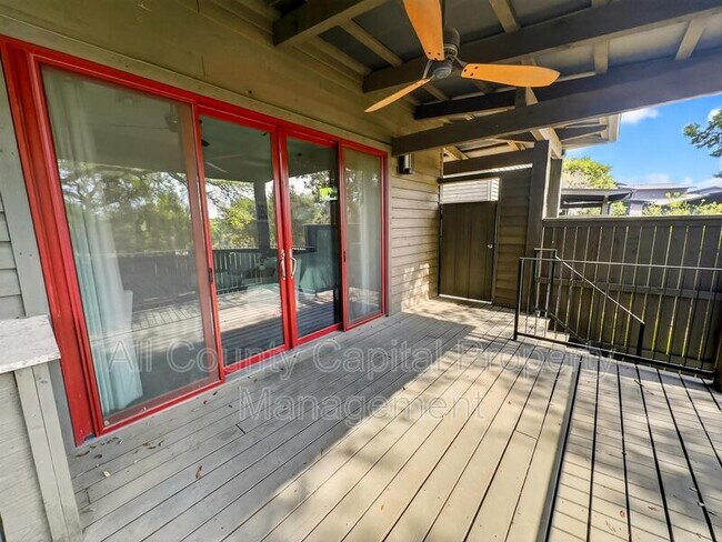 Building Photo - 2113 Barbaro Way