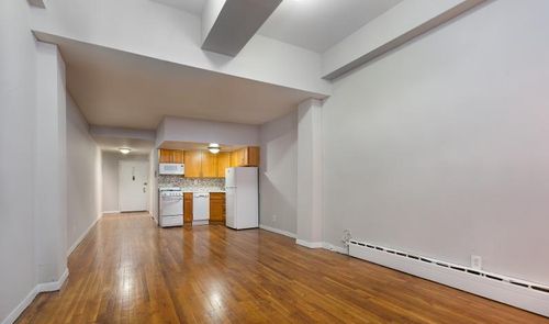 Primary Photo - 27 Jones St