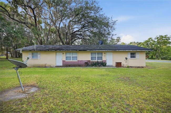Foto del edificio - 421 NE 26th Ct