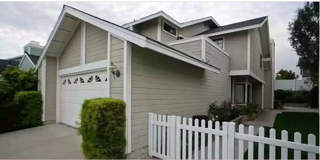 Foto del edificio - 15 Hidden Creek Ln