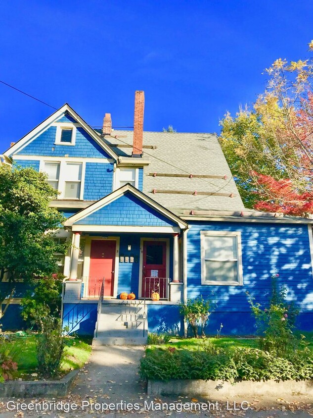 Primary Photo - 1823-1825 SE Morrison St