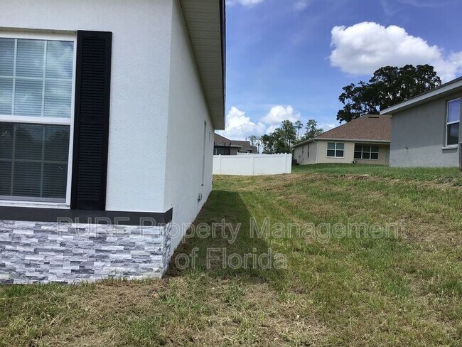 Building Photo - 4285 NW 1st Ct Rd