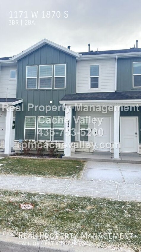 Foto principal - New build 3 bedroom townhome with 2.5 bath...