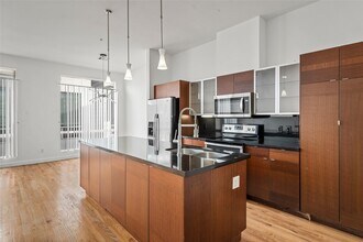 Building Photo - 5712 Winsome Ln