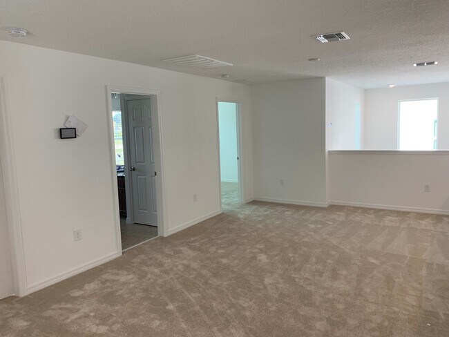 Foto del edificio - Spacious 4 Bedroom House - Oakland Trails