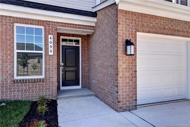 Building Photo - 4090 Isaac Cir