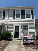 Building Photo - 31 Londonberry Ln