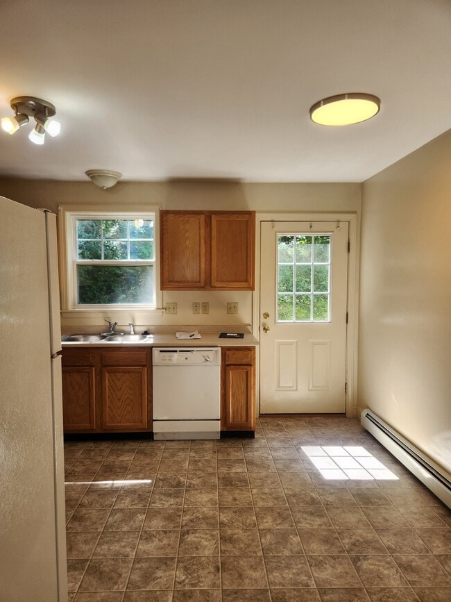 Building Photo - 22 Tourmaline Dr