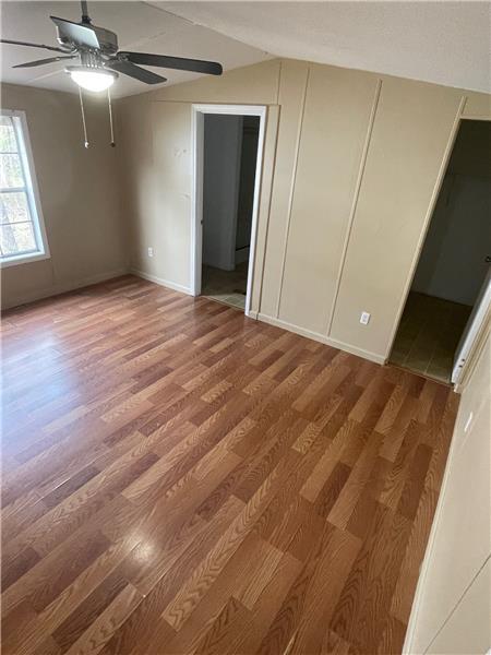 Foto del edificio - 128 Oxford Ln