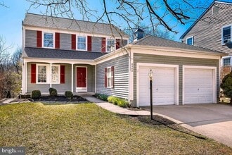 8580 Dark Hawk Cir