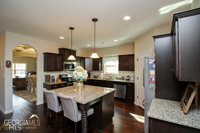 Foto del edificio - 345 Cliffhaven Cir
