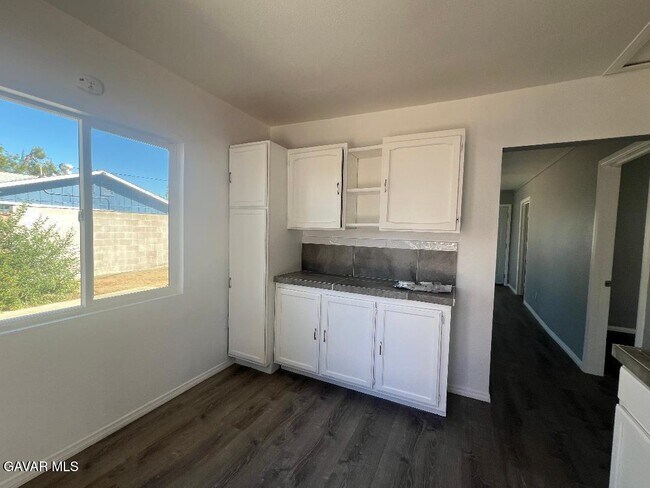 Foto del edificio - 43119 7th St E