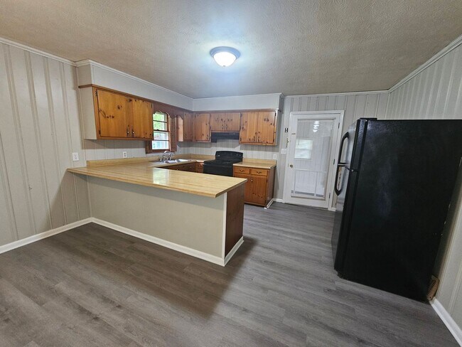 Foto del edificio - New Listing !!!