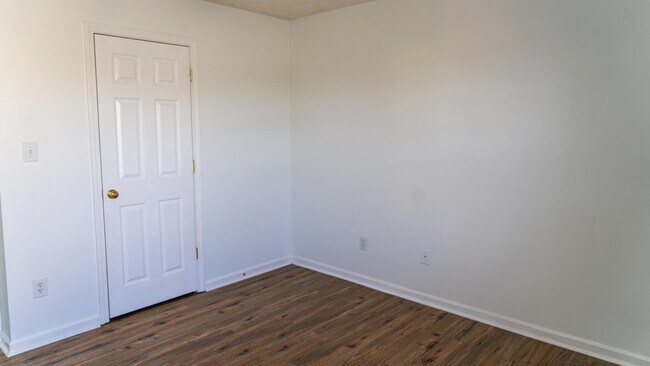 Foto del edificio - 17523 Curry Branch Rd
