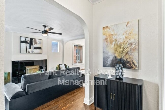 Foto del edificio - 2742 W Denver Pl