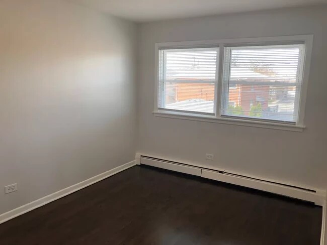 Foto del edificio - 4420 Forest Ave