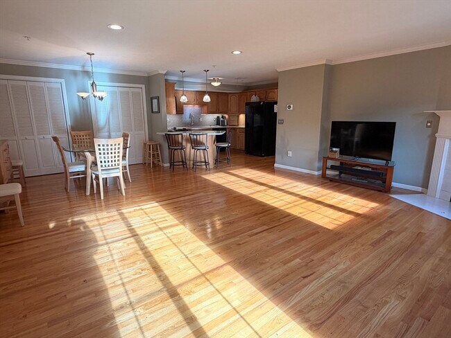 Building Photo - 7 Conant Rd