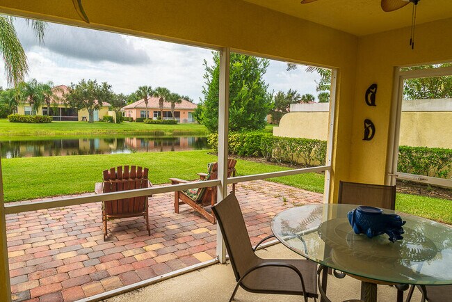Foto del edificio - 11423 SW Pembroke Dr