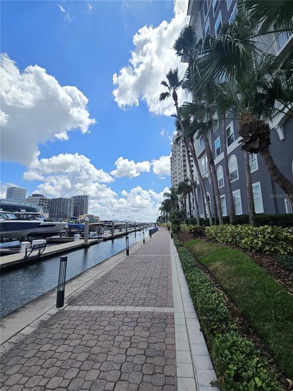 Foto del edificio - 700 S Harbour Island Blvd