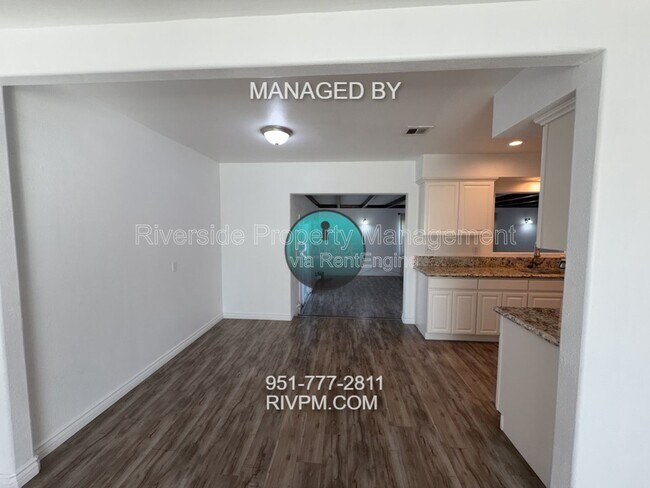 Foto del edificio - 9817 Olive St