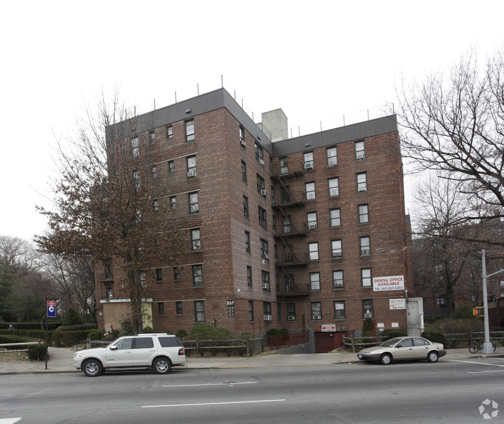 Foto del edificio - Rego Gardens