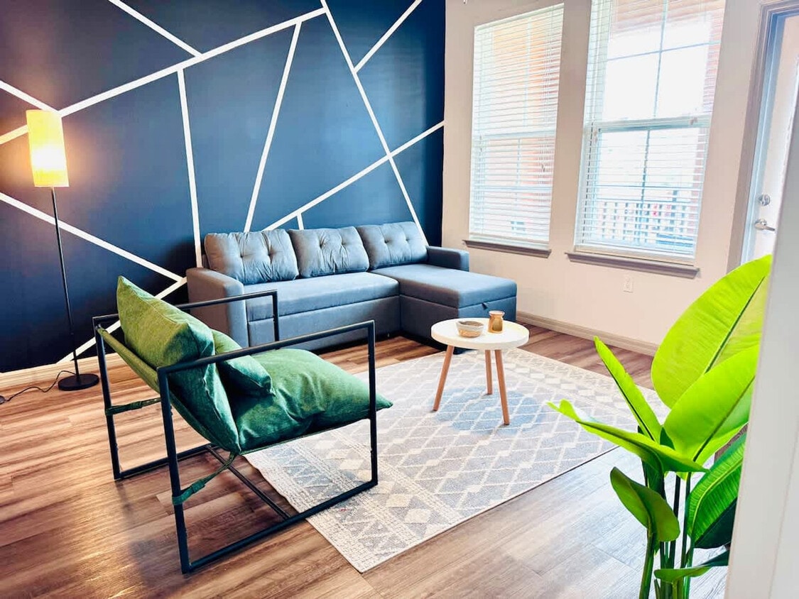 Foto principal - 1750 Manarola St