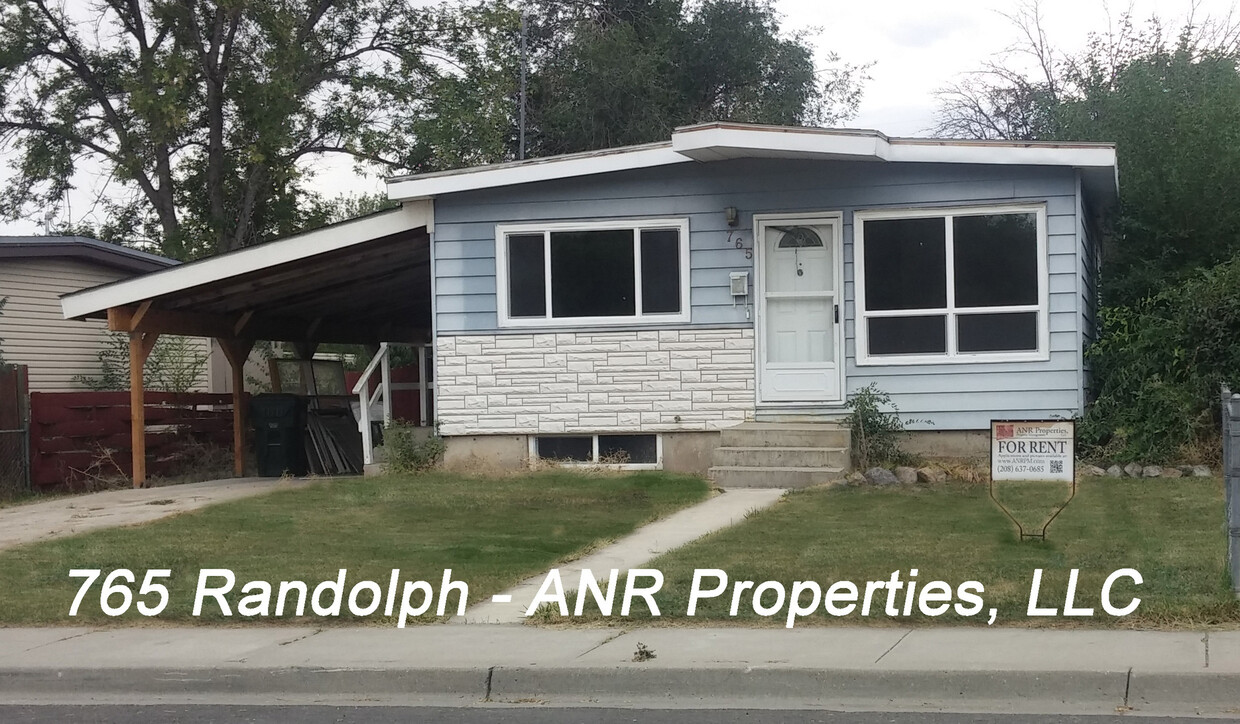 Foto principal - 765 Randolph-convenient location-pets welc...