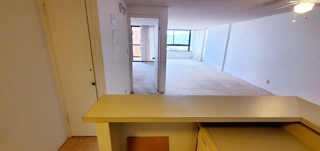 Foto del edificio - Kings Gate- 2724 Kahoaloha Lane #1605