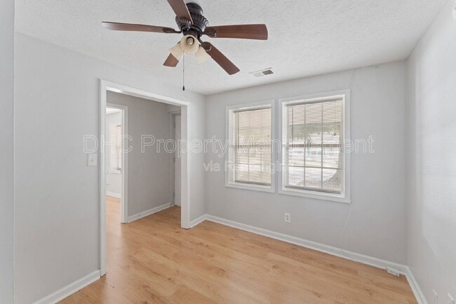 Foto del edificio - 195 Scott St NW