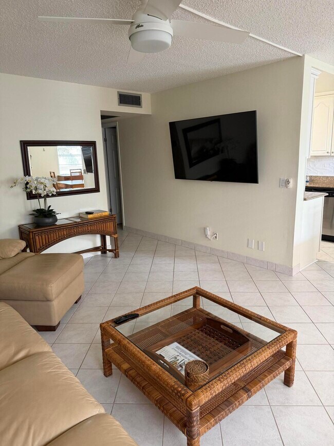 Foto del edificio - 3037 Cornwall Dr