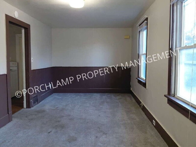 Building Photo - 505 Catawba Ave