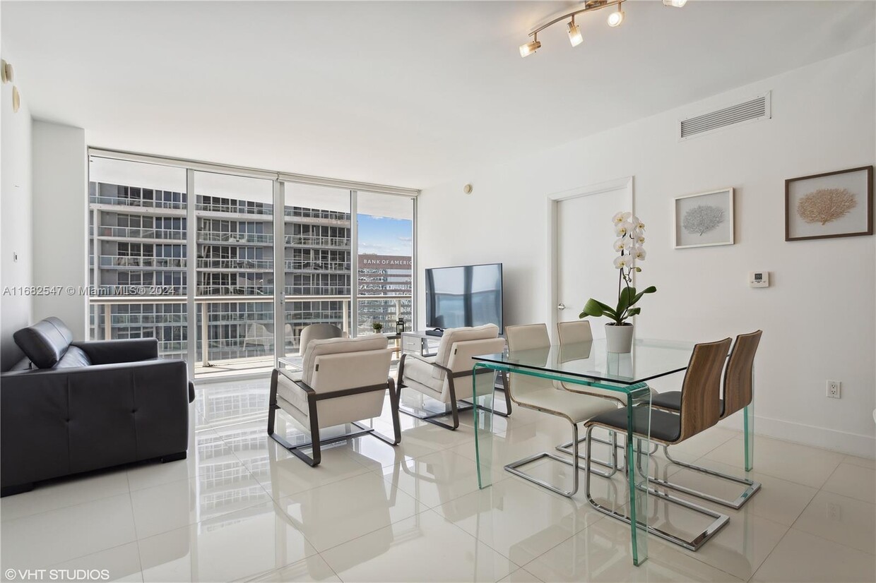 Foto principal - 475 Brickell Ave