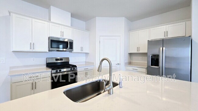 Foto del edificio - 15030 Anchorage Rd