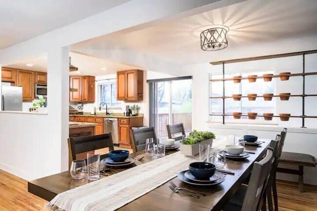 Foto del edificio - 11068 W 62nd Pl