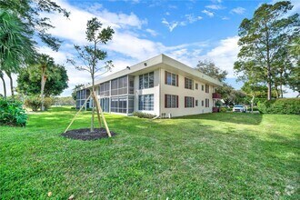 Building Photo - 3200 N Course Ln