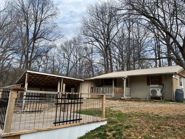 Foto del edificio - 1674 N Double Springs Rd