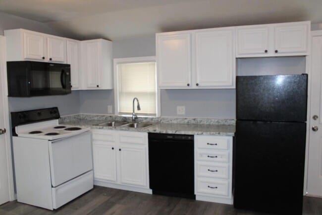 Foto del edificio - 7708 E 112th Terrace