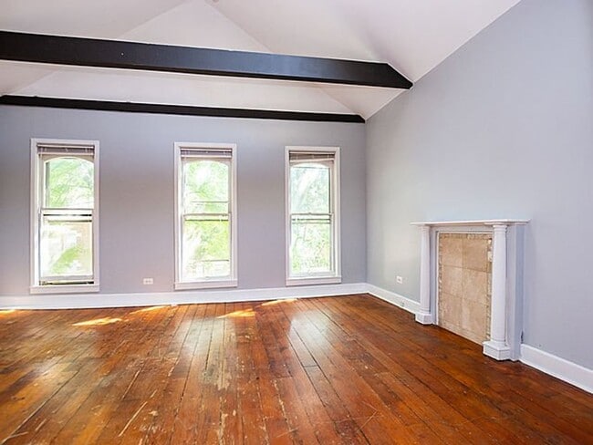 Building Photo - 1834 N Bissell St