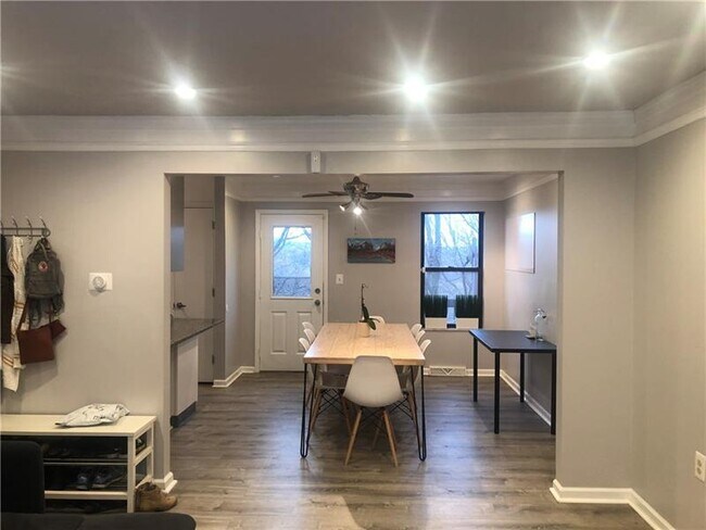 Building Photo - 4856 Mossfield Ct