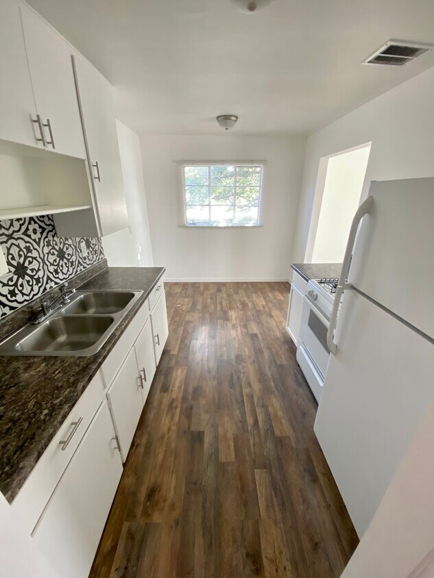 405 Chama St SE Unit 1, Albuquerque, NM 87108 Apartments in