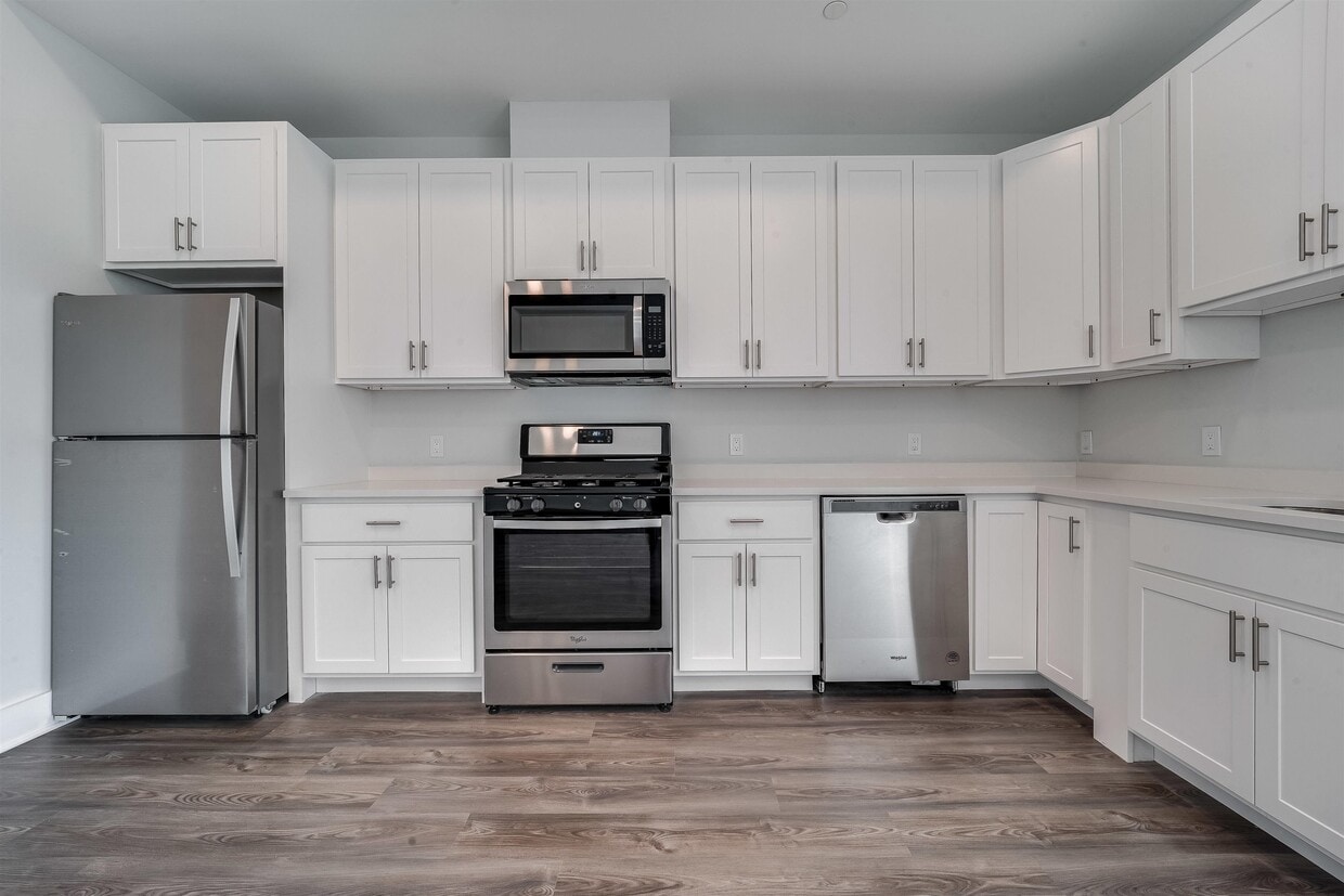 660 Grand St Unit 311, Jersey City, NJ 07304 Room for Rent in Jersey City, NJ