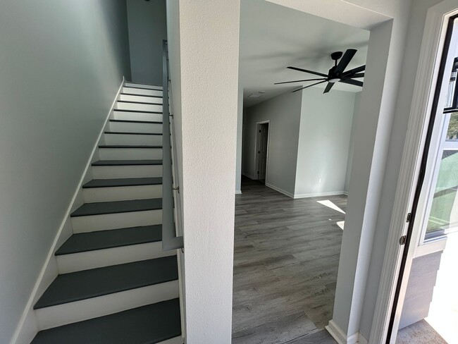 Photo - 2022 Trimble Rd Apartment