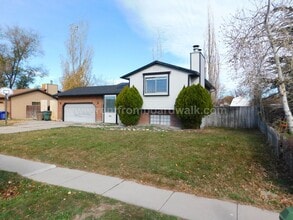 Building Photo - 1876 W Morton Dr