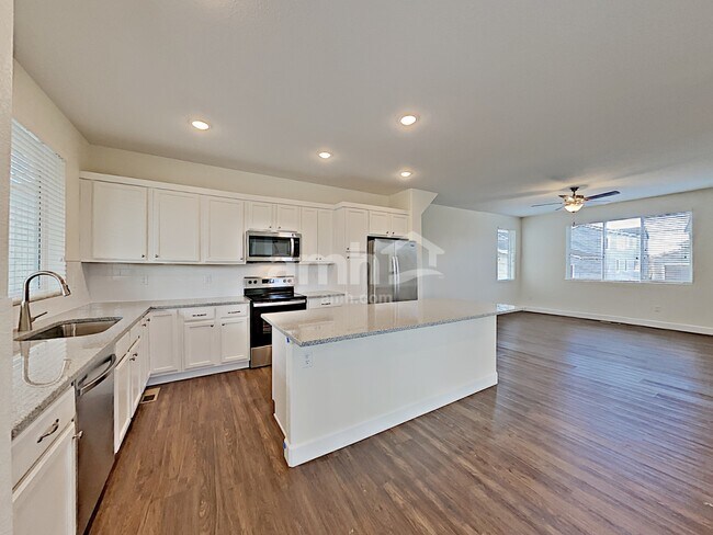 Building Photo - 4763 Crestone Peak Street
