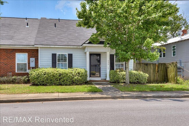 Building Photo - 3 br, 3 bath House - 606 West Buena Vista ...