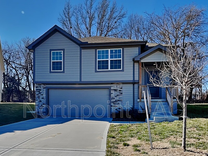 21722 Southcreek Ct, Peculiar, MO 64078 House Rental in Peculiar, MO