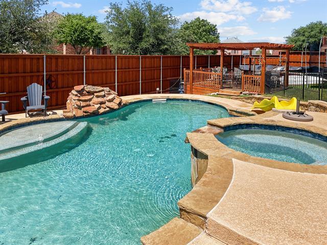 Foto principal - 4500 Crooked Ridge Dr